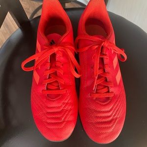 EUC Adidas Predators Soccer Cleats Youth Size 5